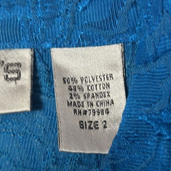 Chicos Blue Rose Pattern Full Button Up Collared Top Blouse Jacket Size 2 - Picture 9 of 10